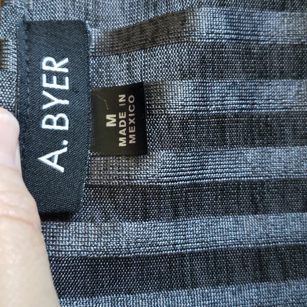 A Byer Gray Top Size Medium - Picture 10 of 12